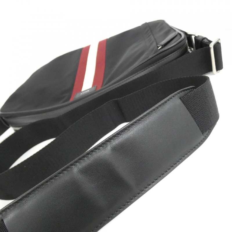 【Sản phẩm mới】Túi đeo vai BALLY CODE MESS ZIP 611336