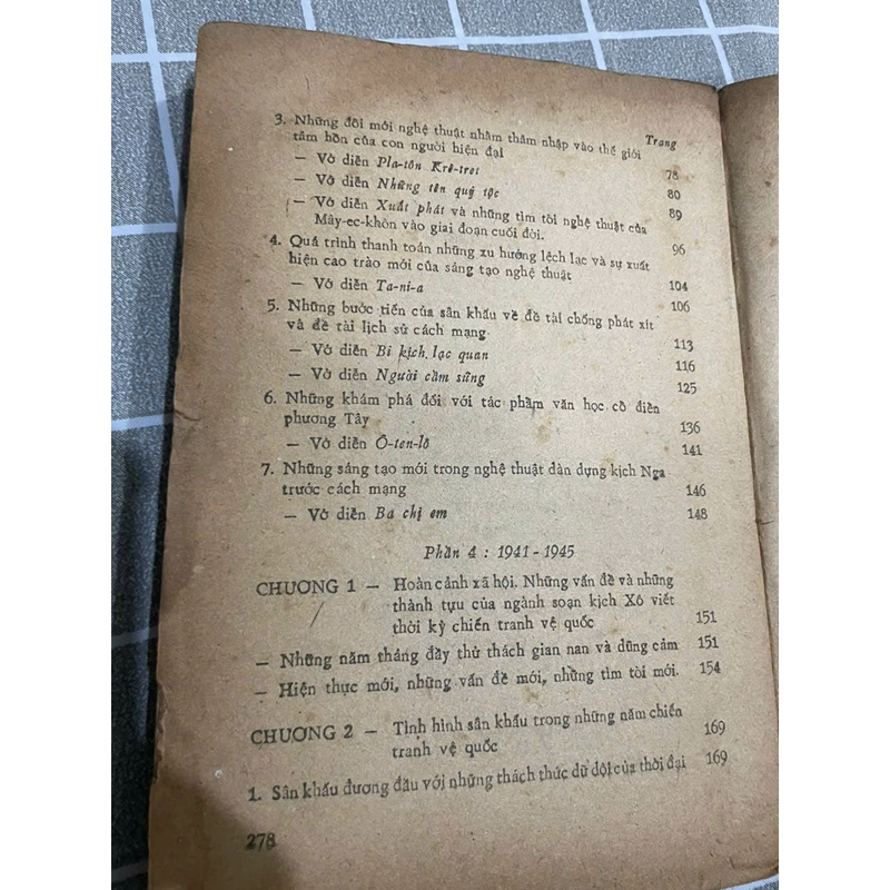 LỊCH SỬ SÂN KHẤU XÔ VIẾT TẬP 2- HUY LIÊN 452584