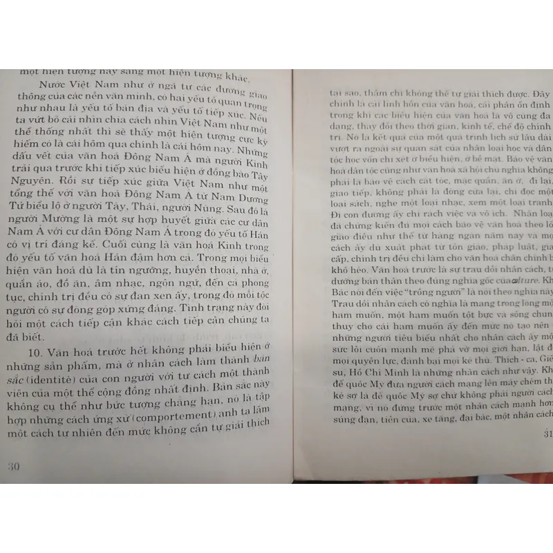VĂN HÓA VIỆT NAM VÀ CÁCH TIẾP CẬN - PHAN NGỌC 595434