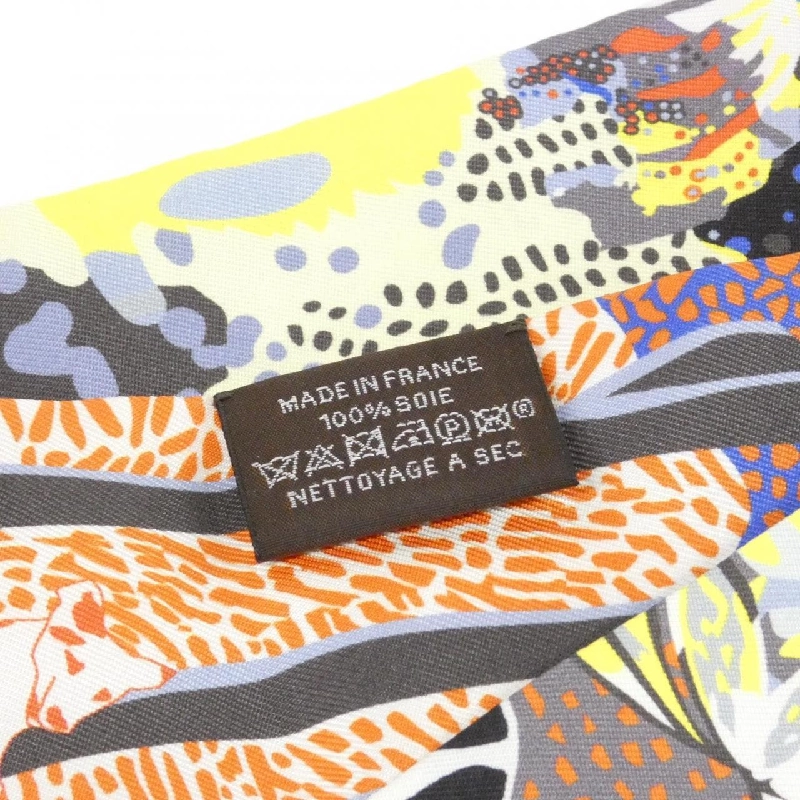 Khăn quàng cổ Hermès EN LIBERTE Twilly 063911S 623512