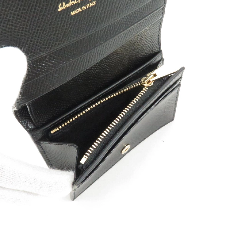 【Mới】Ví Salvatore Ferragamo 22 D515 623123