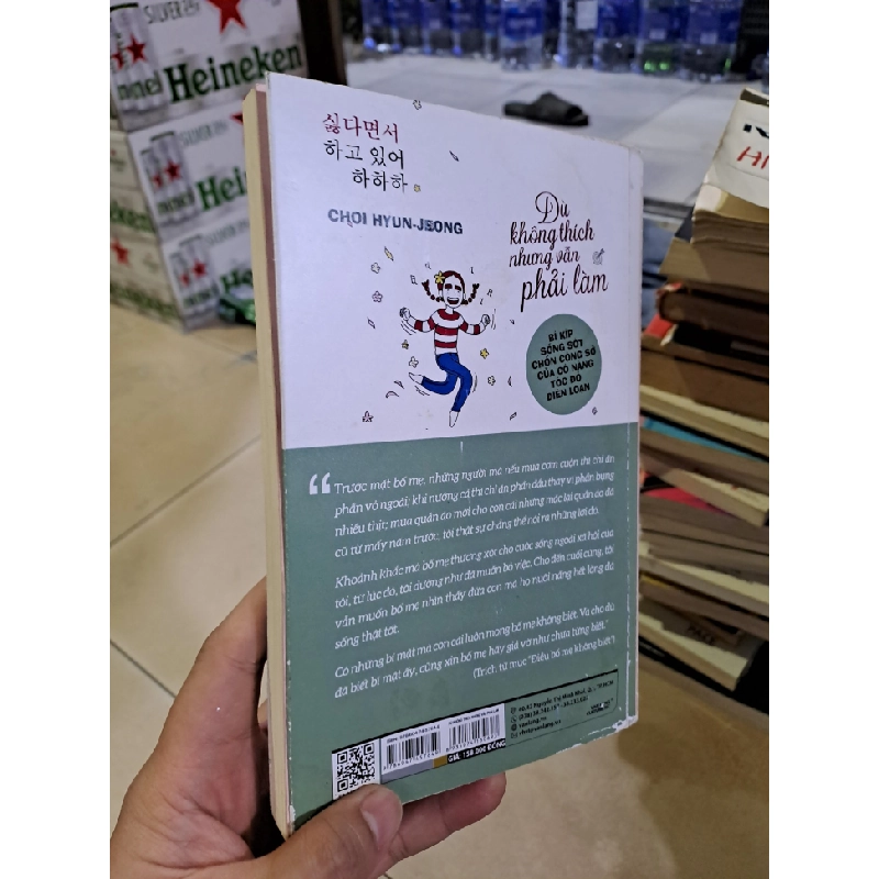 Dù không thích nhưng vẫn phải làm mới 80% bung bìa sách màu 2023 HCM0308 KỸ NĂNG 523911
