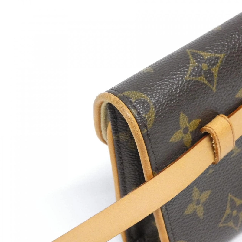 Túi đeo hông Louis Vuitton Monogram Pochette Florentine XS M51855+M67303 608406