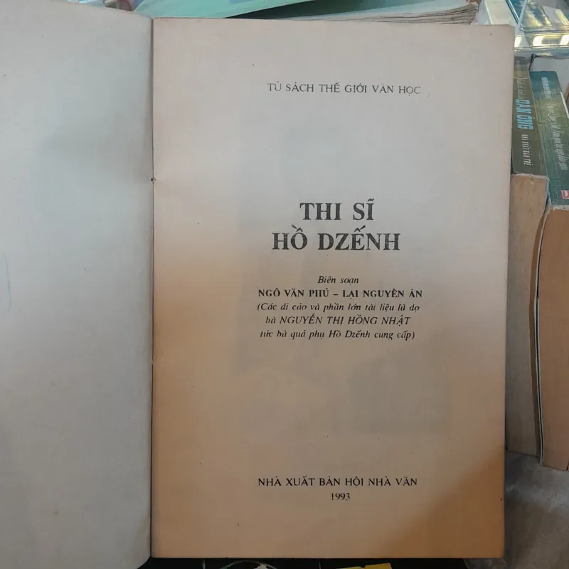 HỒ DZẾNH THI SĨ 695961