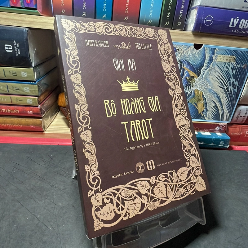 Giải mã bộ hoàng gia Tarot Mary K. Greer và Tom Lottle 302412