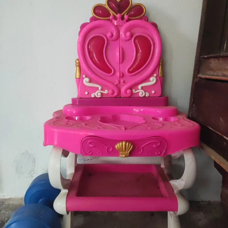 Bàn trang điểm cảm ứng cho Bé 975942