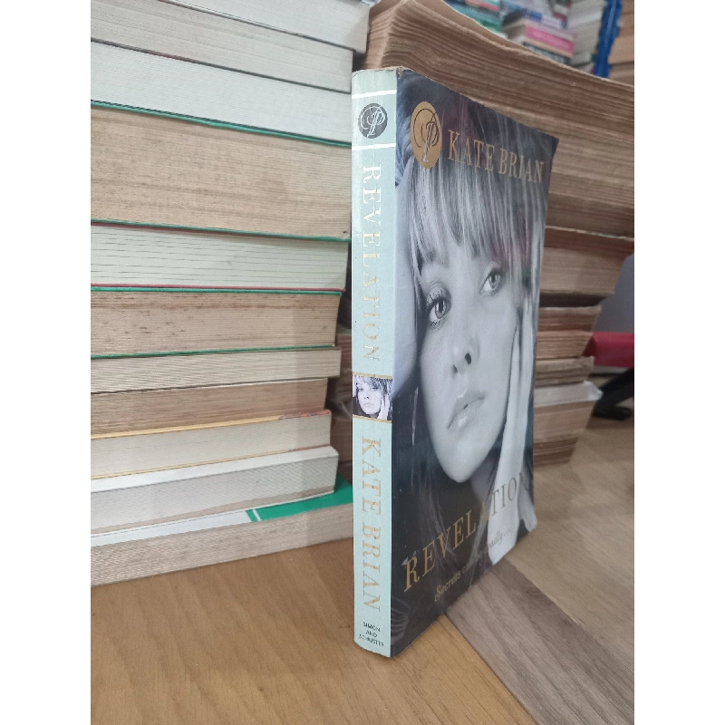 Revelation - Kate Brian 961537