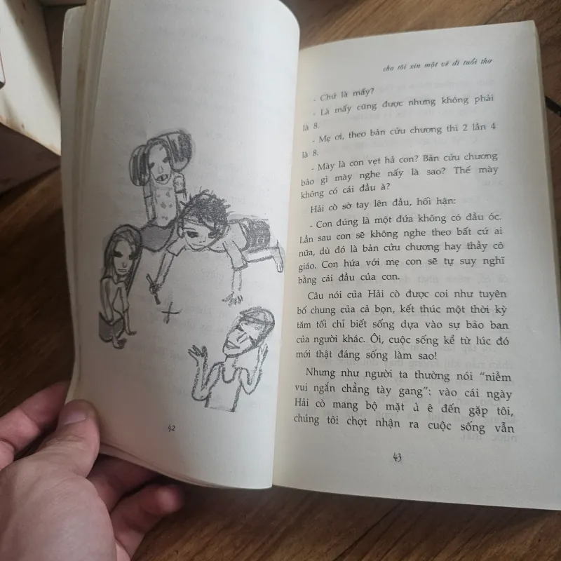 Cho tôi xin một vé đi tuổi thơ 
 757063