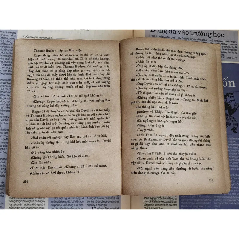 Tác phẩm văn học kinh điển Mỹ: NHỮNG HÒN ĐẢO GIỮA DÒNG NƯỚC ẤM (Ernest Hemingway) 716310
