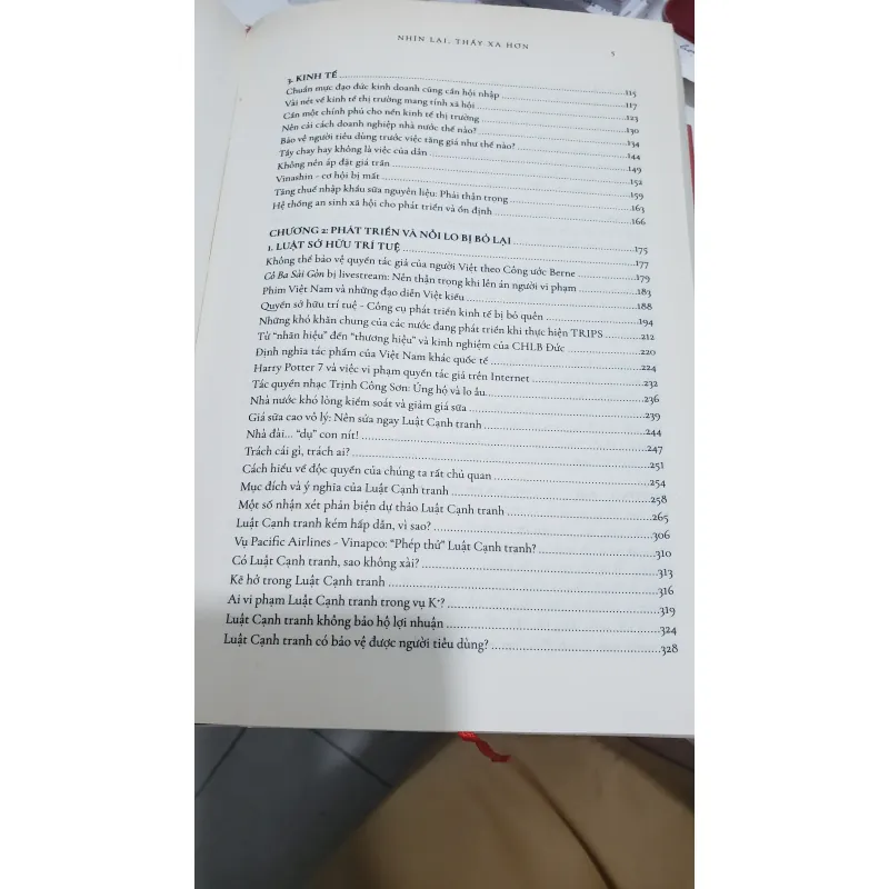 Sách -  Nhìn lại, Thấy xa hơn (Nguyễn Văn Nam) 789302