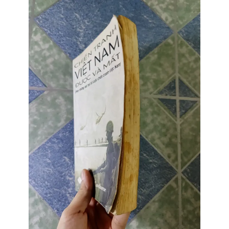Chiến tranh Việt Nam được và mất - Nigel Cawthorne 789147