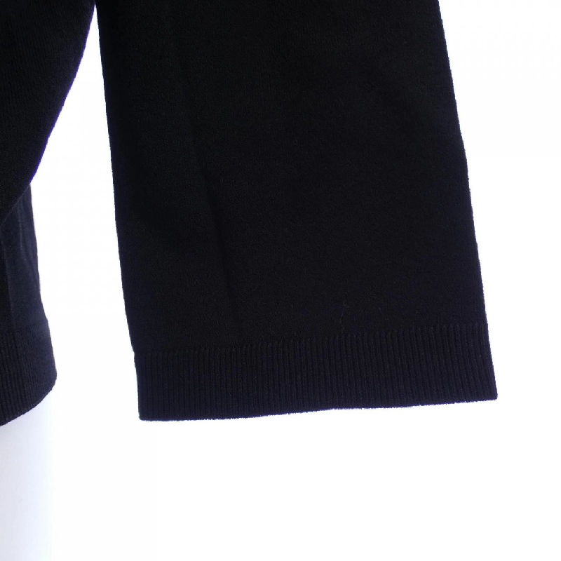 Áo khoác cardigan VALENTINO - Hàng hiệu Authentic 827651