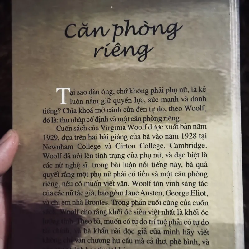 Căn phòng riêng (bìa cứng) 997989