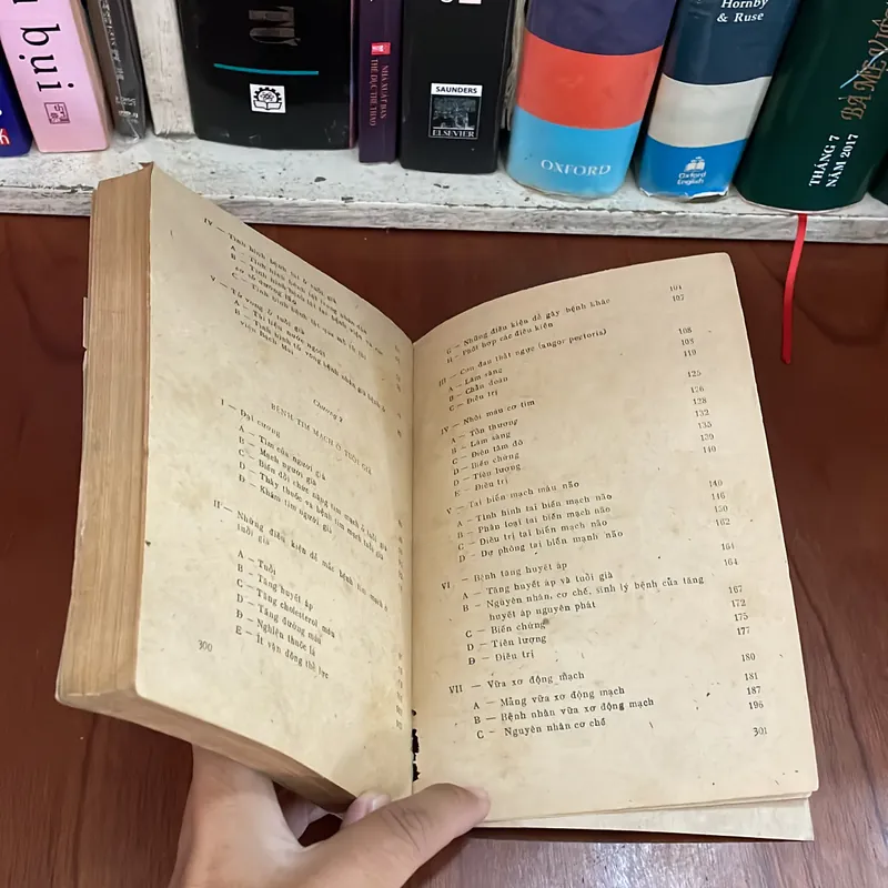 II Sách Xưa: Bệnh Học Tuổi Già (Quyển 1) - Giáo Sư Phạm Khuê - 1982 562341
