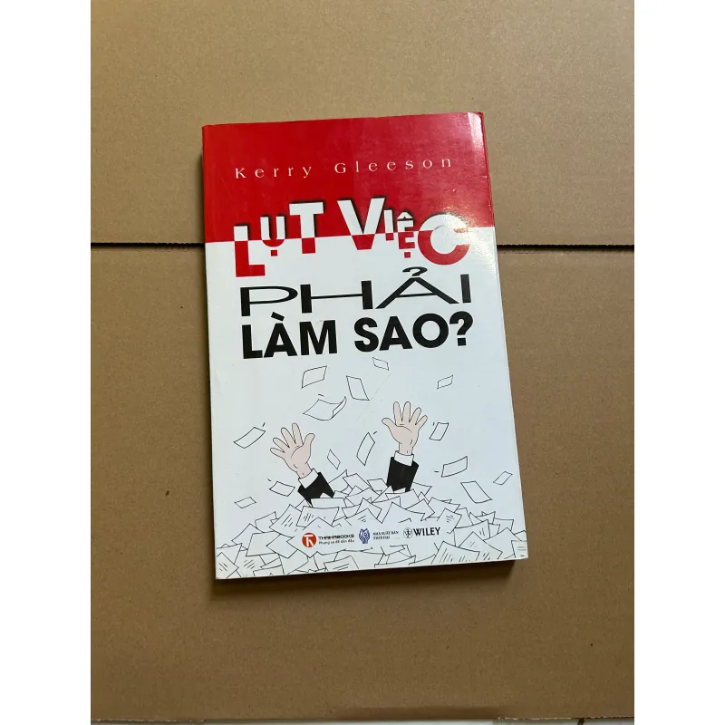 Lụt việc phải làm sao? - KERRY GLEESON 747613