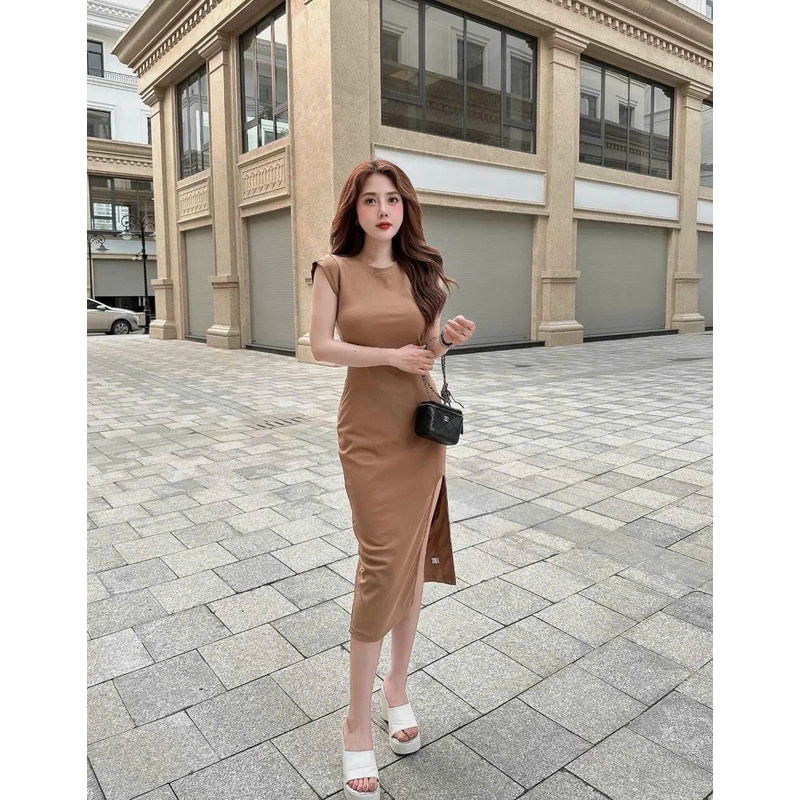 Đầm body Freesize 60kg mới nguyên mác 539986