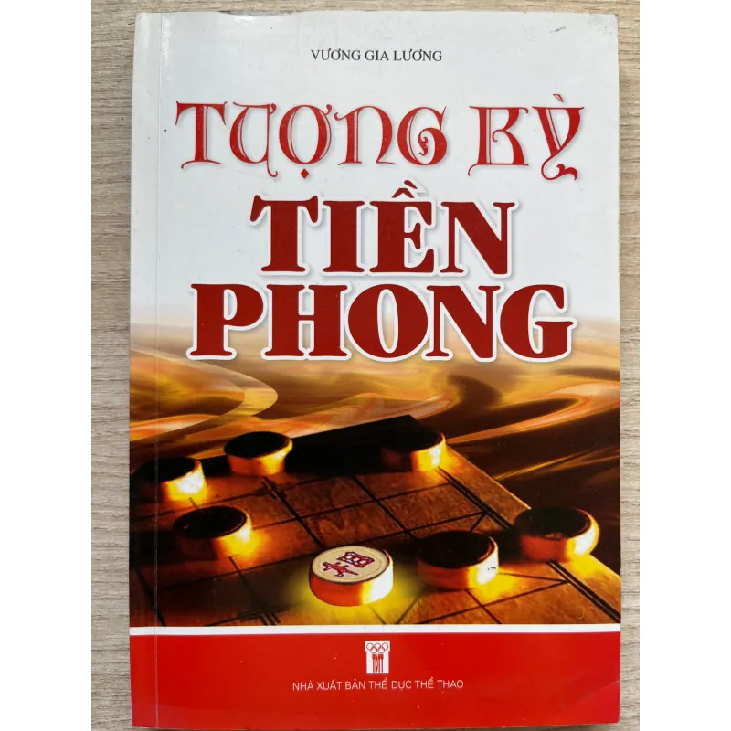 Tượng kỳ tiền phong 1009252