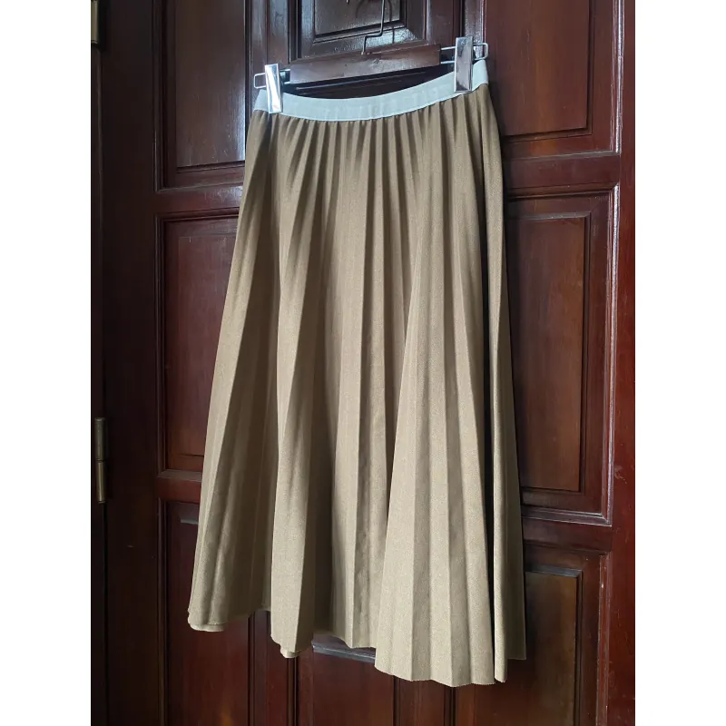 TV. Chân váy nâu xếp ly size M 1035951
