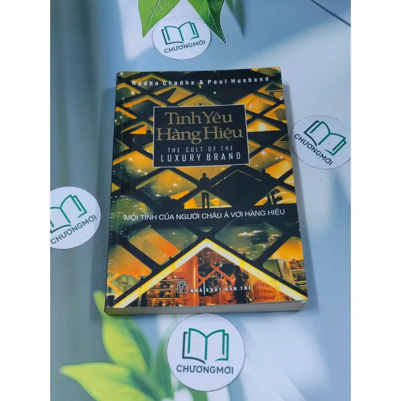 [MIỄN PHÍ BỌC SÁCH] Tình yêu hàng hiệu - Radha Chadha 688588