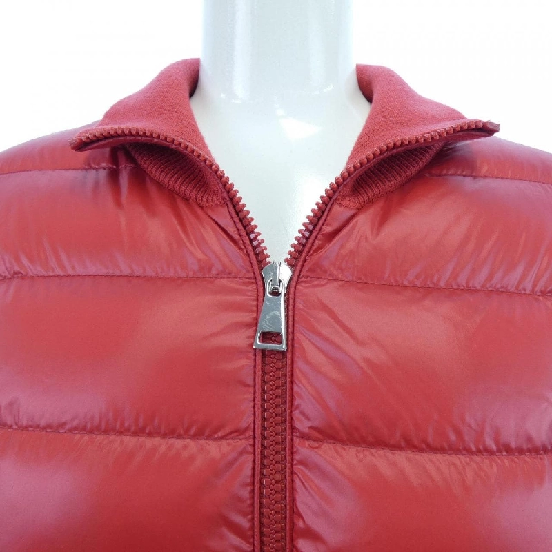 Moncler MONCLER 10939B53200 Áo khoác lông 633300