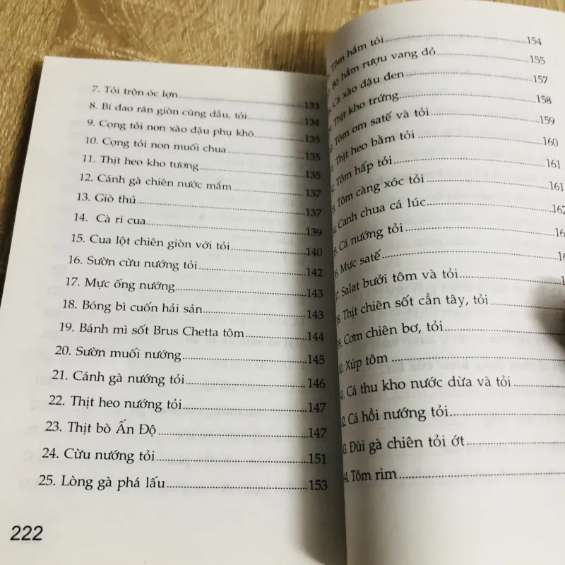 TỎI VỚI SỨC KHỎE CON NGƯỜI - 400 BÀI THUỐC TRỊ BỆNH  1017594