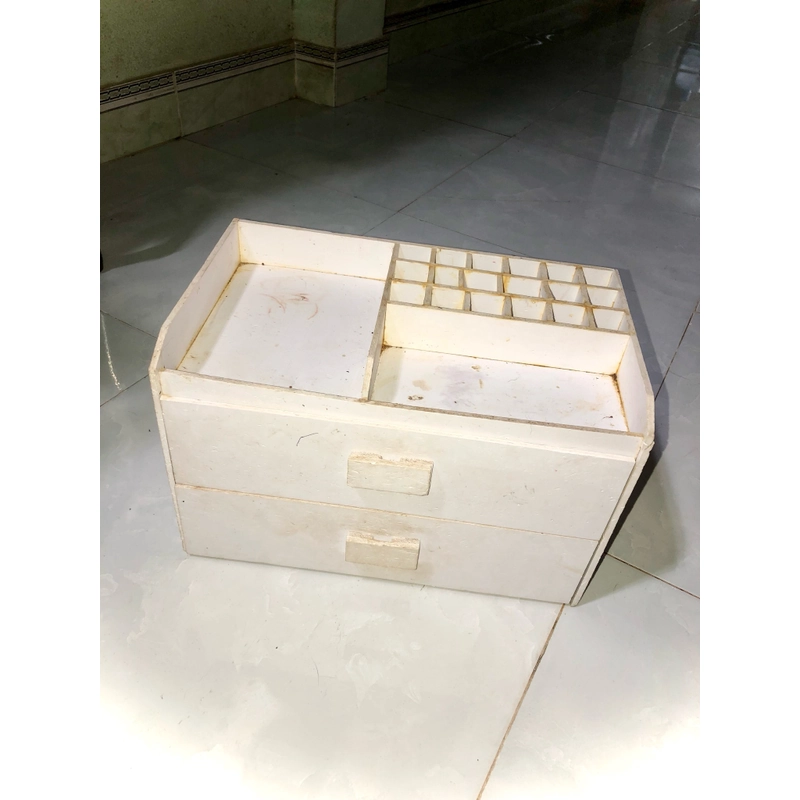 Kệ đựng đồ trang điểm hoặc đồ dùng cá nhân 477754