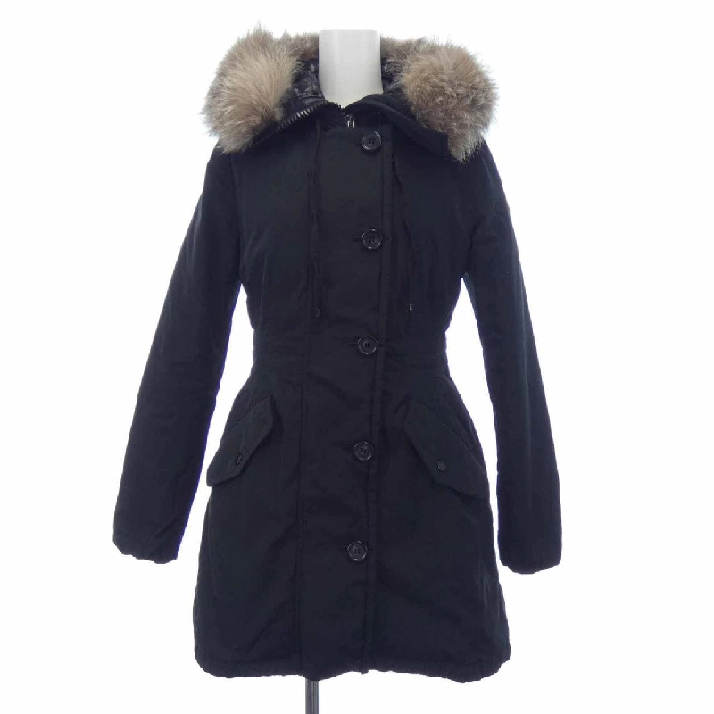 Áo khoác lông vũ MONCLER 641567