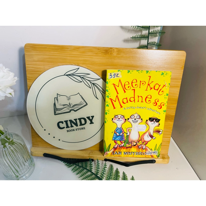 [Sách tiếng Anh 2hand] Like new 90% - Meerkat Madness: A Daring Desert Adventure 504513