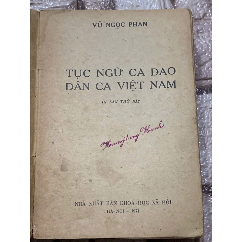 TỤC NGỮ CA DAO VIỆT NAM - VŨ NGỌC PHAN- 1971 539912