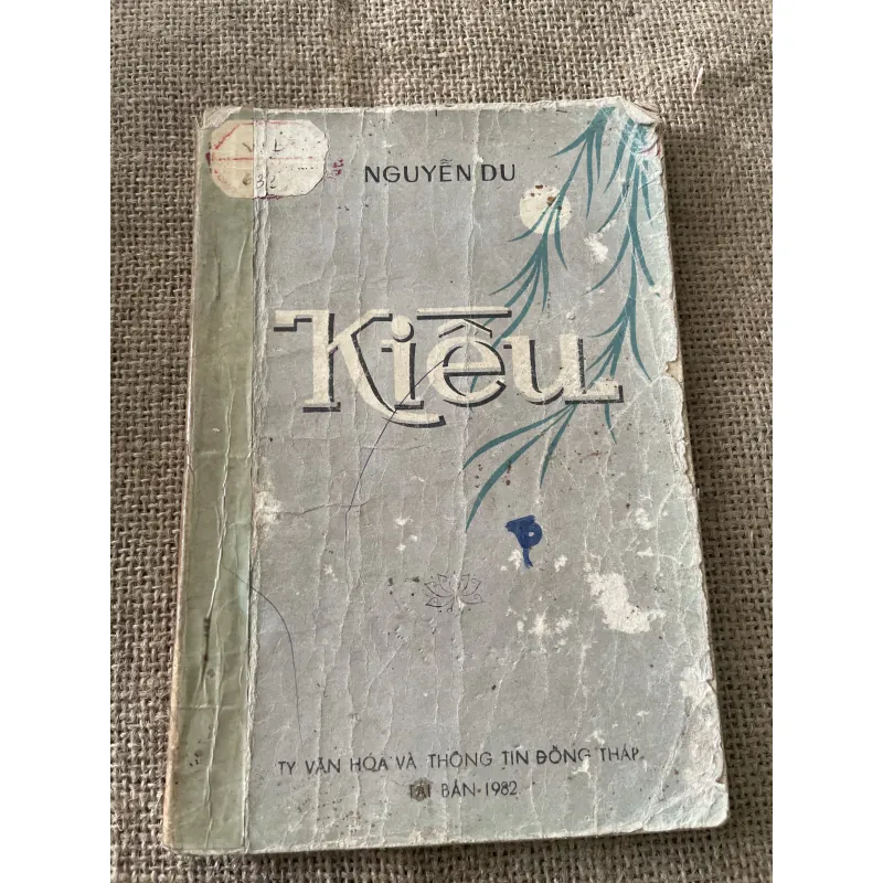 Truyện Kiều Nguyễn du xuất bản 1982 796451