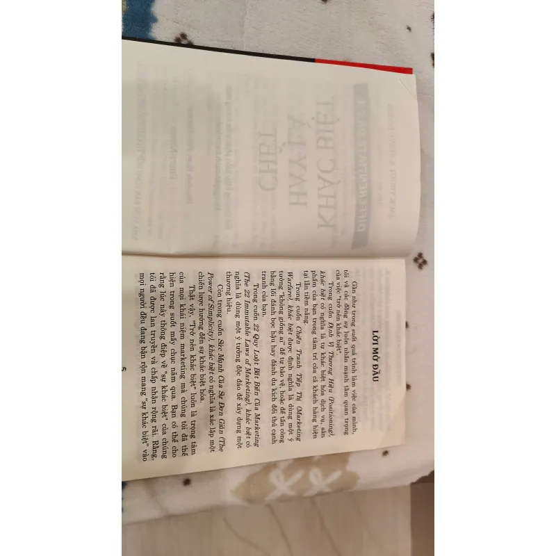 Sách Tiểu Thuyết Khác Biệt Hay Là Chết Jack Trout Steve Rivkin 2nd Edition 1001581