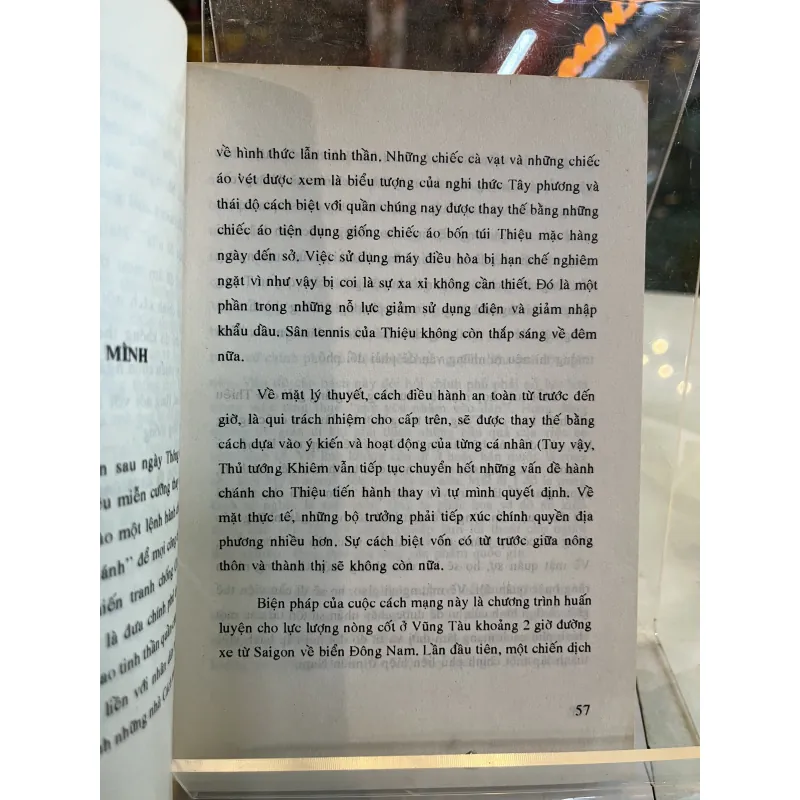 TỪ TOÀ BẠCH ỐC ĐẾN DINH ĐỘC LẬP - NGUYỄN TIẾN HƯNG 763078