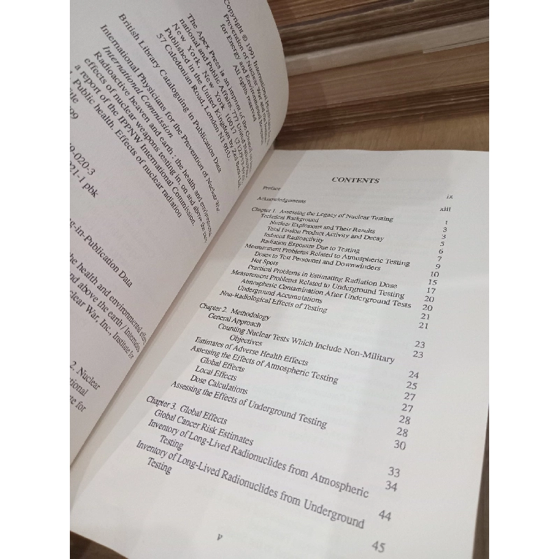 Radioactive Heaven and Earth - IPPNW and IEER 928440