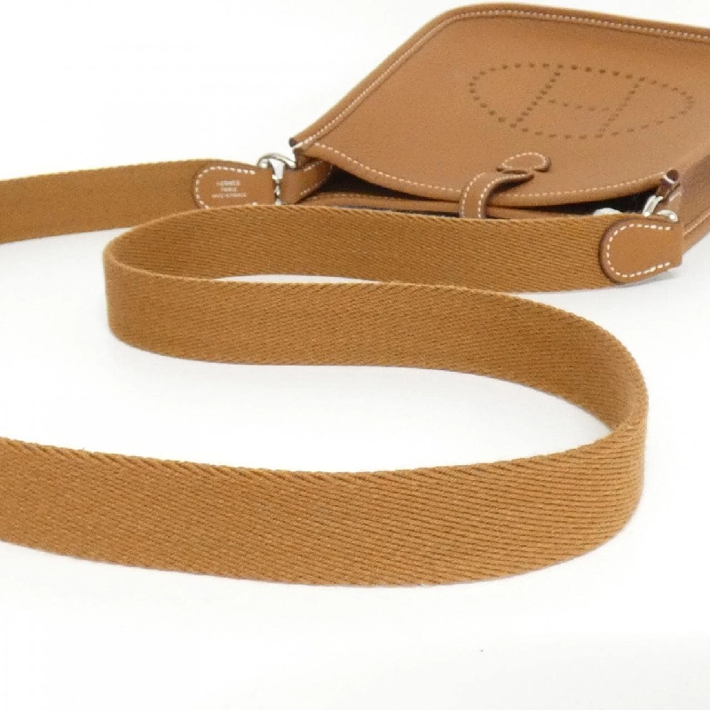 【Sản phẩm chưa sử dụng】Túi xách vai Hermès Evelyne Amazon 16cm 069426CK 611190