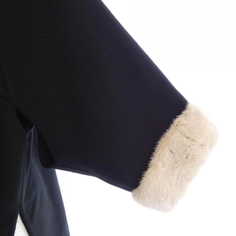 FENDI FF8450 W18 Áo khoác - Hàng hiệu Chính hãng 816633