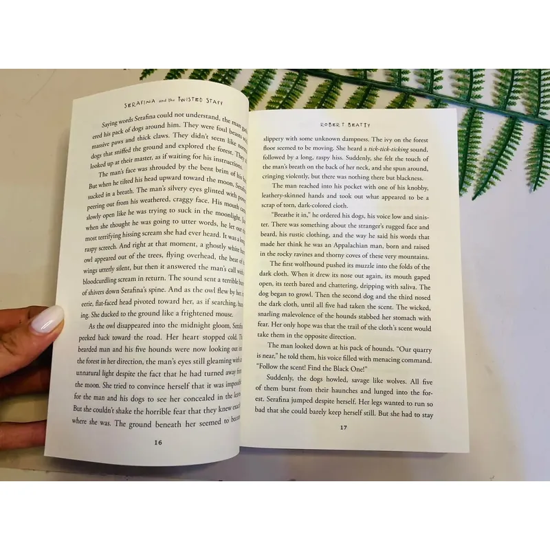 [Sách tiếng Anh 2hand] Like new 90% - 📚 Serafina and the Twisted Staff - Robert Beatty 715188