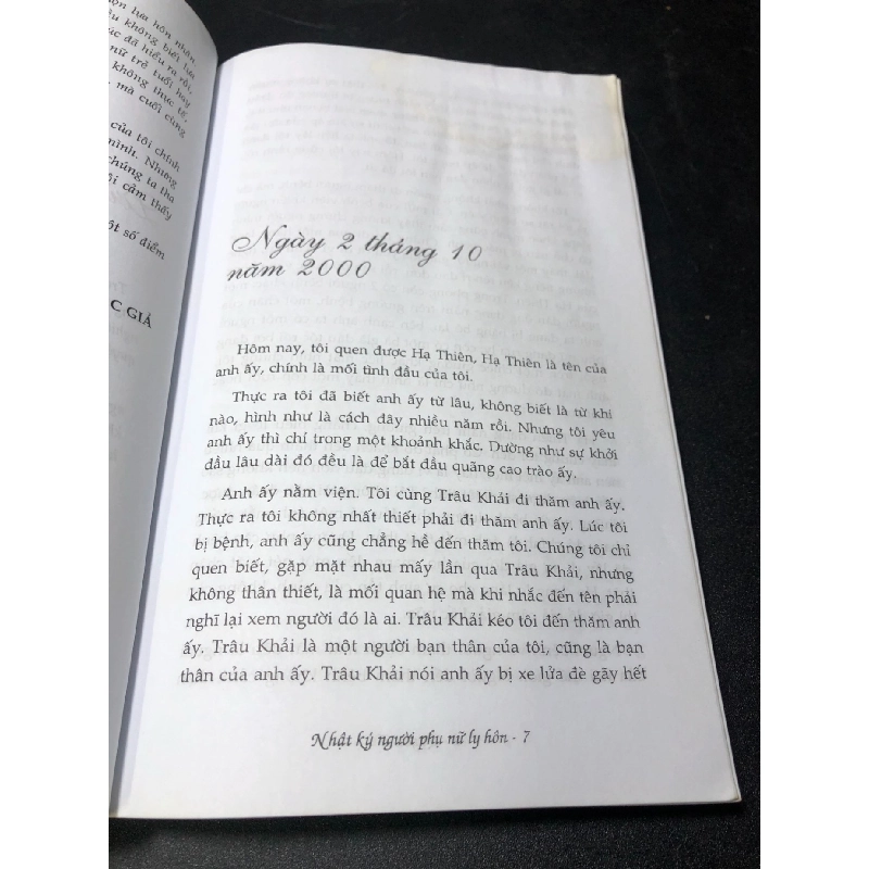 Nhật ký người phụ nữ ly hôn 2008 Quyên Tử ố, bị ẩm new 80% HCM0301 văn học 912764