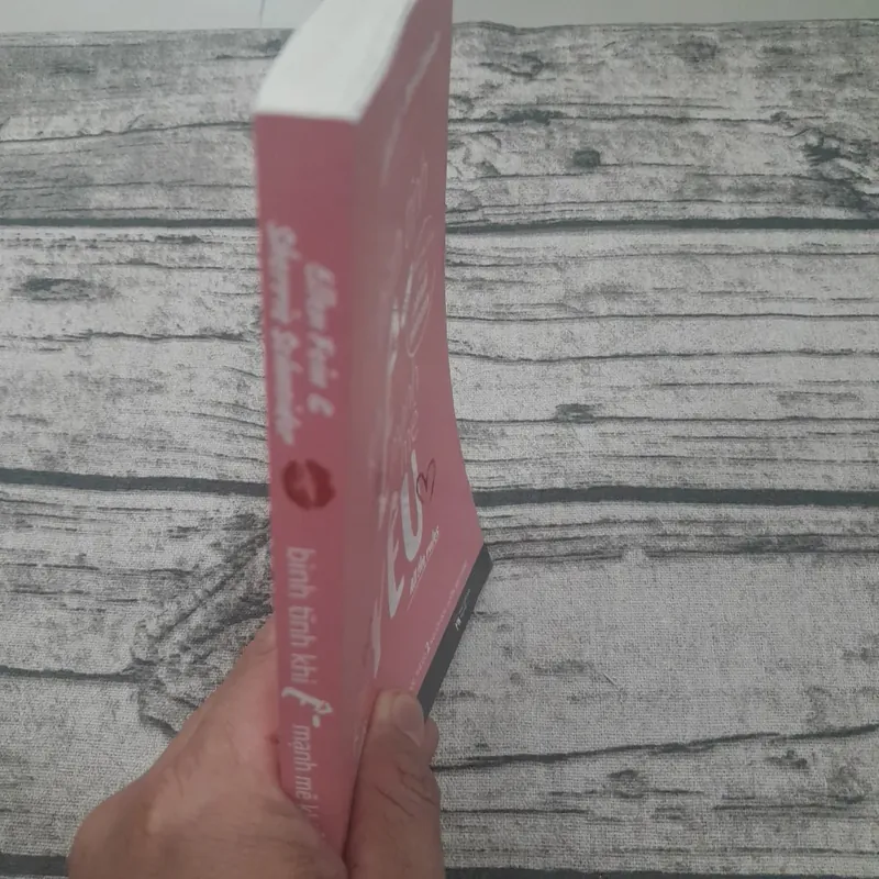 Sách kỹ năng phái đẹp- Bình tĩnh khi ế Mạnh mẽ khi yêu. Tác giả Ellen Fein... 693021