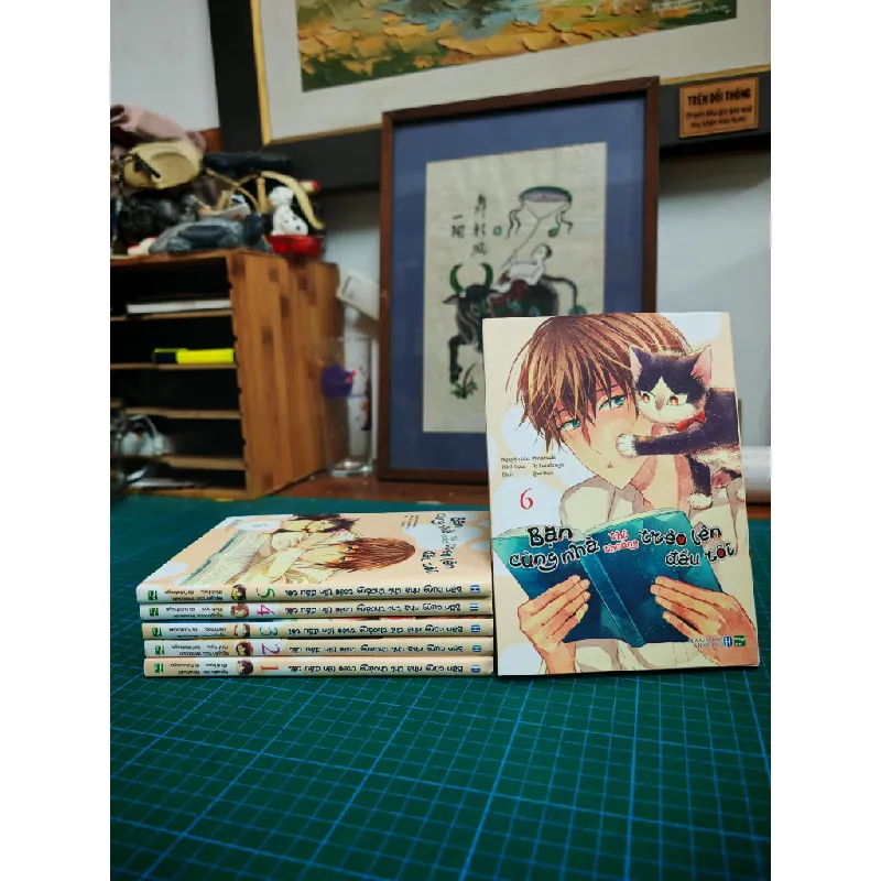 Truyện tranh bạn cùng nhà thi thoảng trèo lên đầu tôi 501566