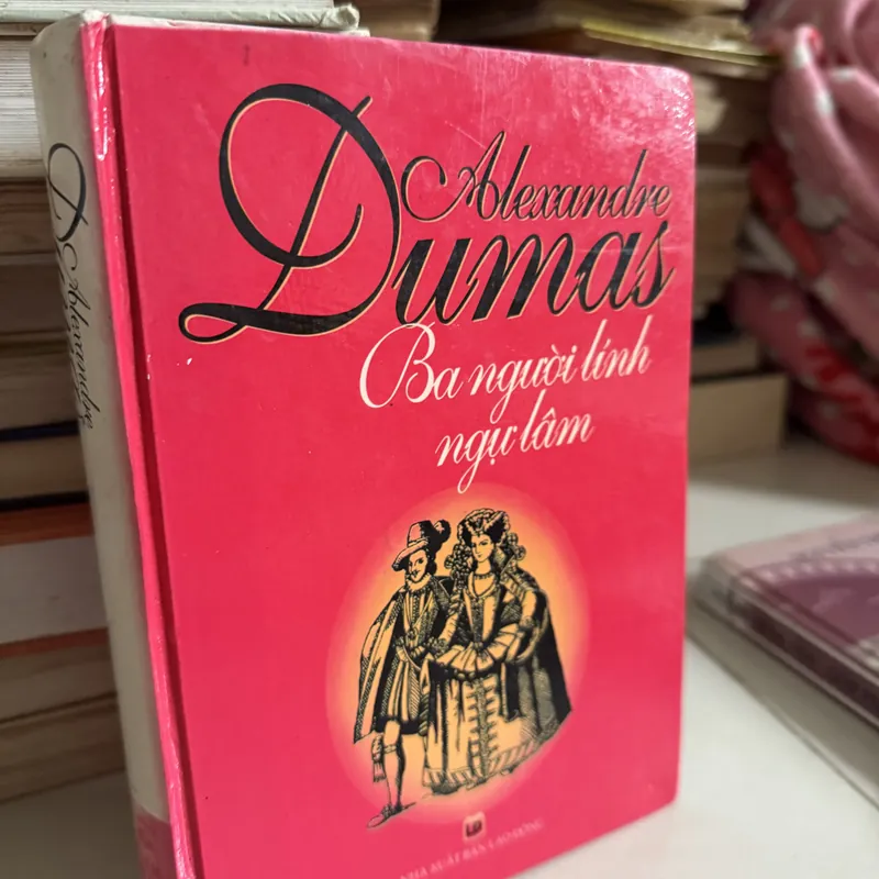 Ba người lính ngự lâm 575110