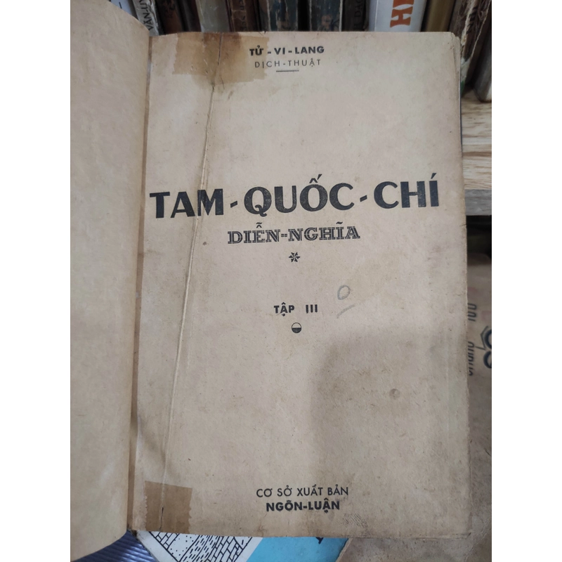 TAM QUỐC CHÍ DIỄN NGHĨA - 8 tập 301339