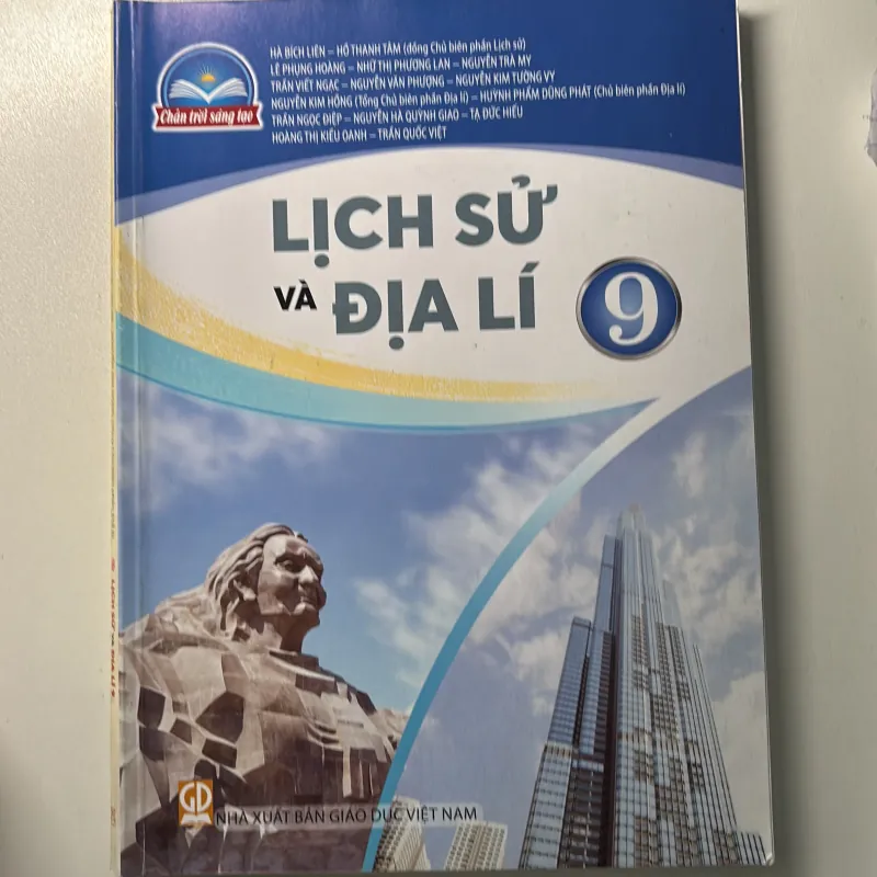 Lịch sử và địa lý ( lớp 9 ) 977661