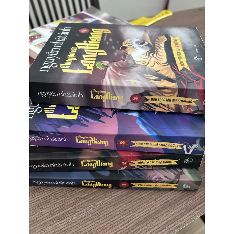 Bộ 4 quyển Chuyện xứ Lang biang - Nguyễn Nhật Ánh  1013775