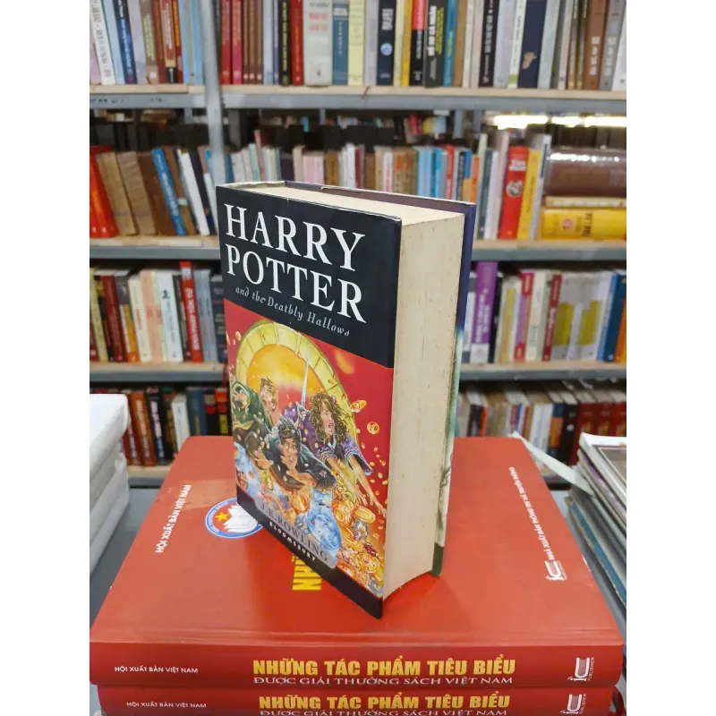 HARRY POTTER AND THE DEATHLY HALLOWS (HARRY POTTER VÀ BẢO BỐI TỬ THẦN) - J. K. ROWLING 996429