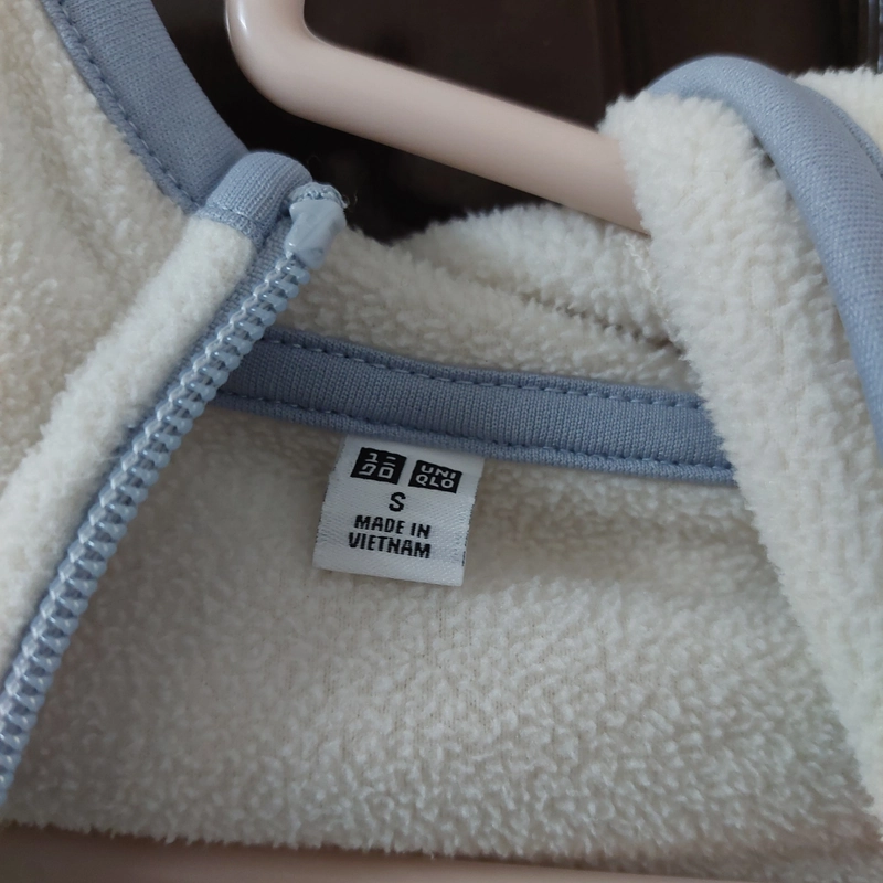 Áo khoác Uniqlo giả lông cừu size S 355719