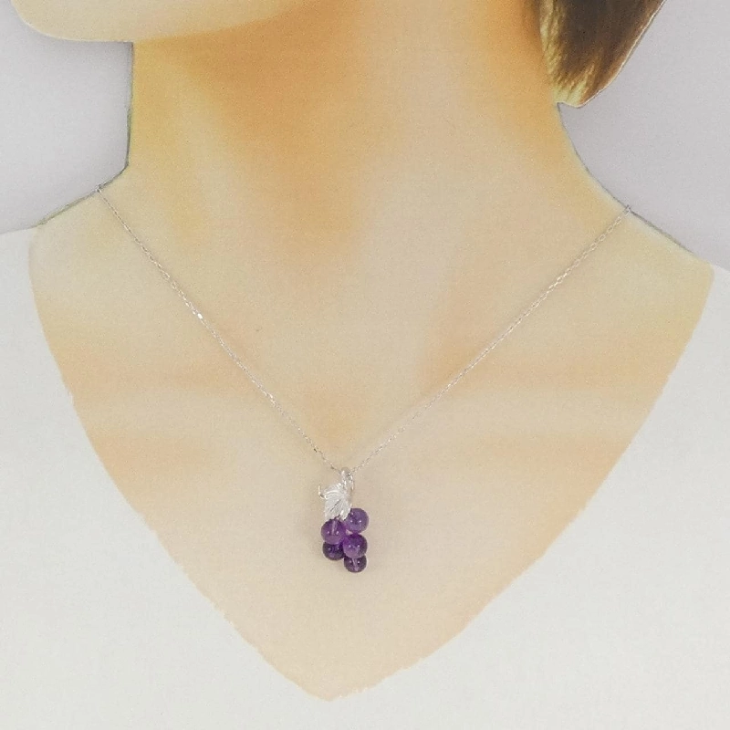 Mikimoto X'mas Charity Necklace - Hàng hiệu Authentic 842400