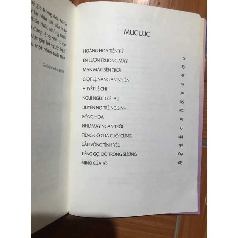 Tập truyện ngắn - Bóng Hoa - có chữ kí của tác giả - chỉ in 400 bản 713946