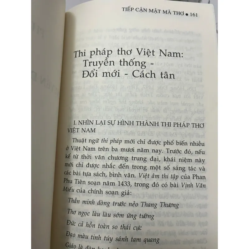 Tiếp cận Mật mã thơ - Nguyễn Vũ Tiềm (Có Chữ Ký Tác Giả) 991696