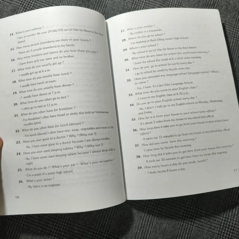 Luyện thi chứng chỉ A môn tiếng Anh - Trần Văn Hải 697700