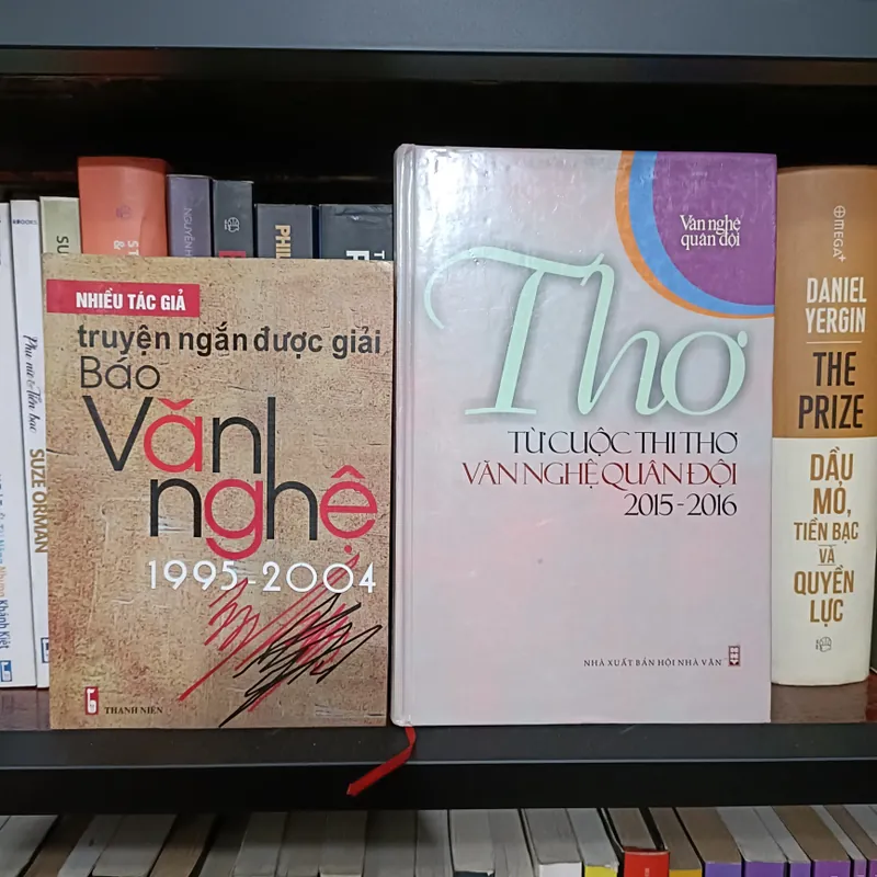[2 cuốn] Thơ từ cuộc thi thơ Văn nghệ Quân đội + Truyện ngắn được giải báo Văn nghệ 606614